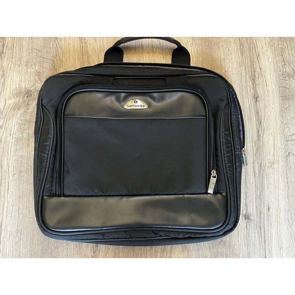 Samsonite 13 Inch Laptop Bag Very Lightly Used (Looks New)